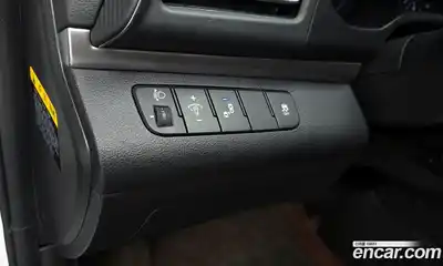 Hyundai Avante 2020 1.6 Автомат в Москве № 319149, миниатюра 4