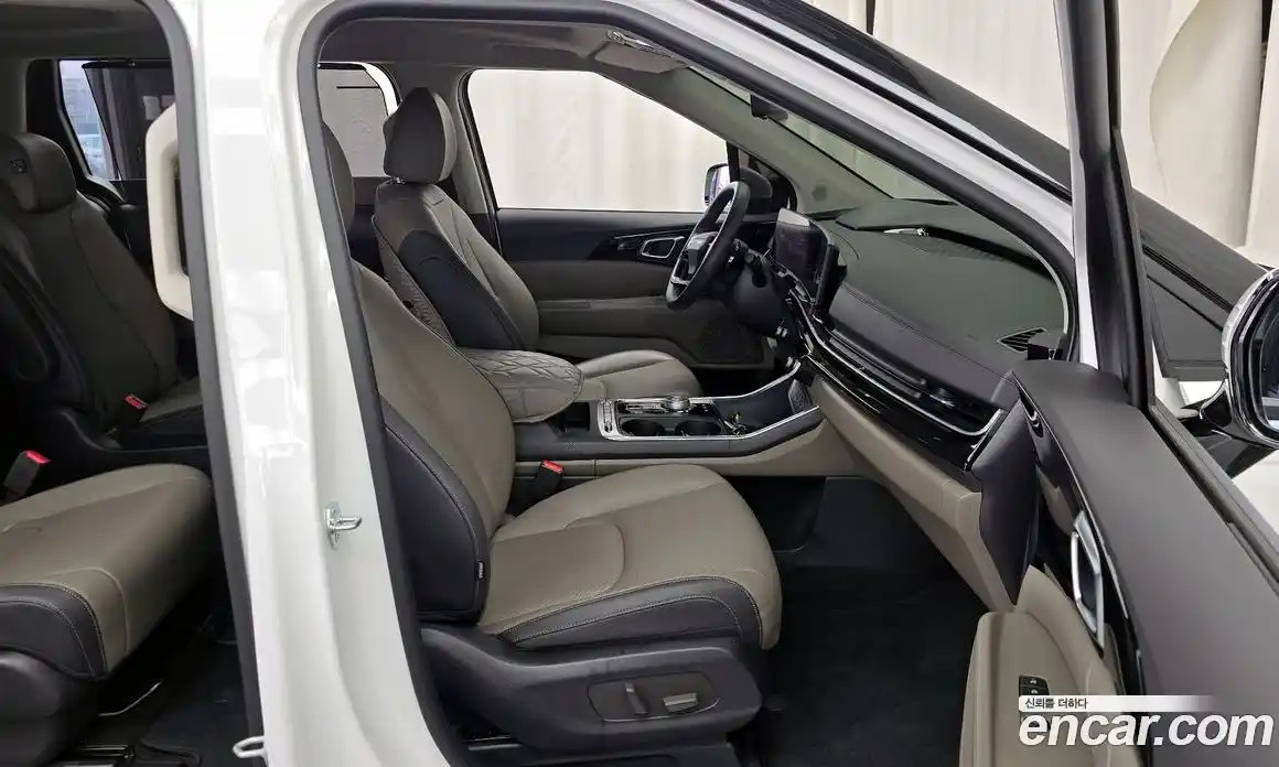 Kia Canival 2025 3.5 Автомат в Москве № 320689, фото 7