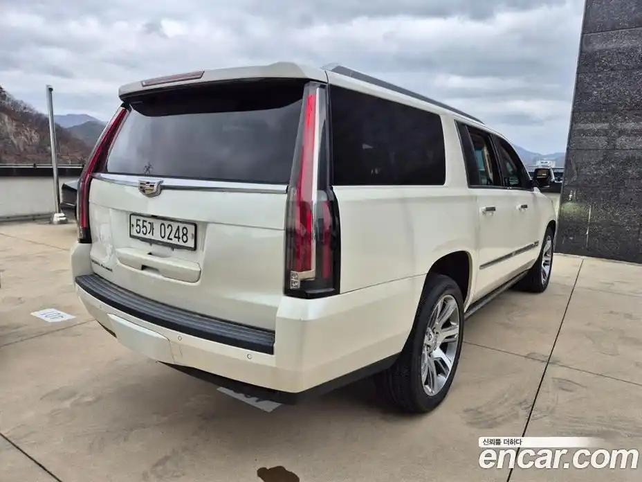 Cadillac Escalade 2015 6.2 Автомат в Москве № 321110, фото 4