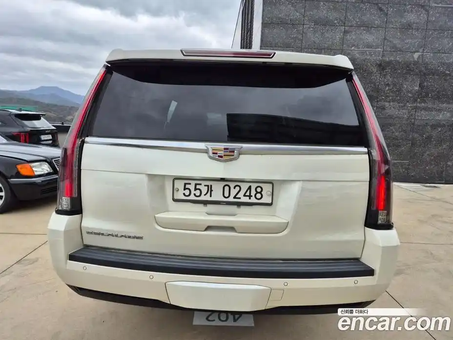Cadillac Escalade 2015 6.2 Автомат в Москве № 321110, фото 5