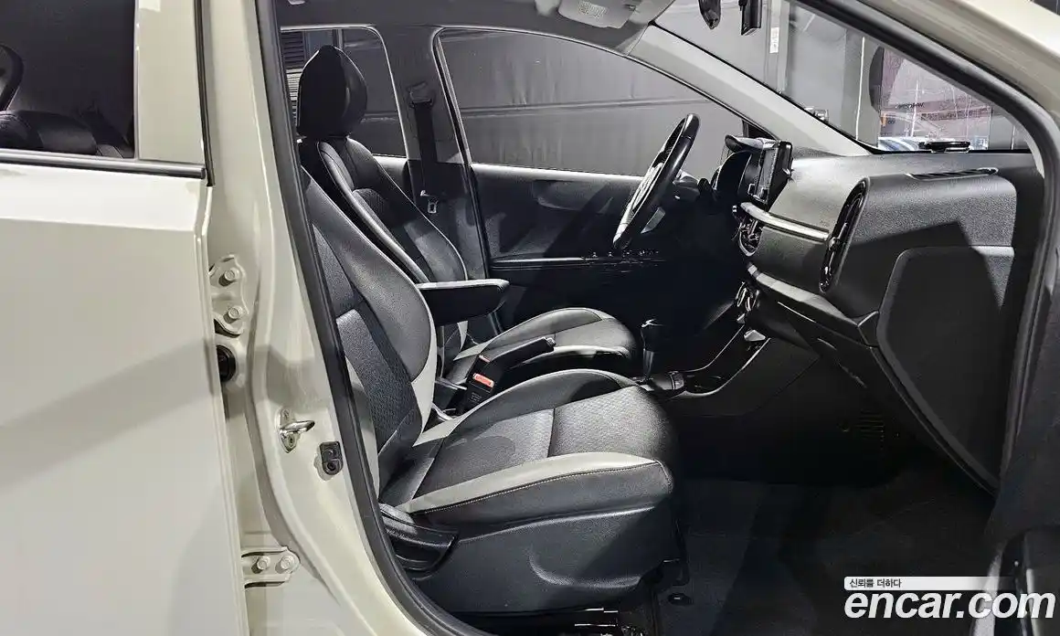 Kia Morning 2017 1.0 Автомат в Москве № 322148, фото 13