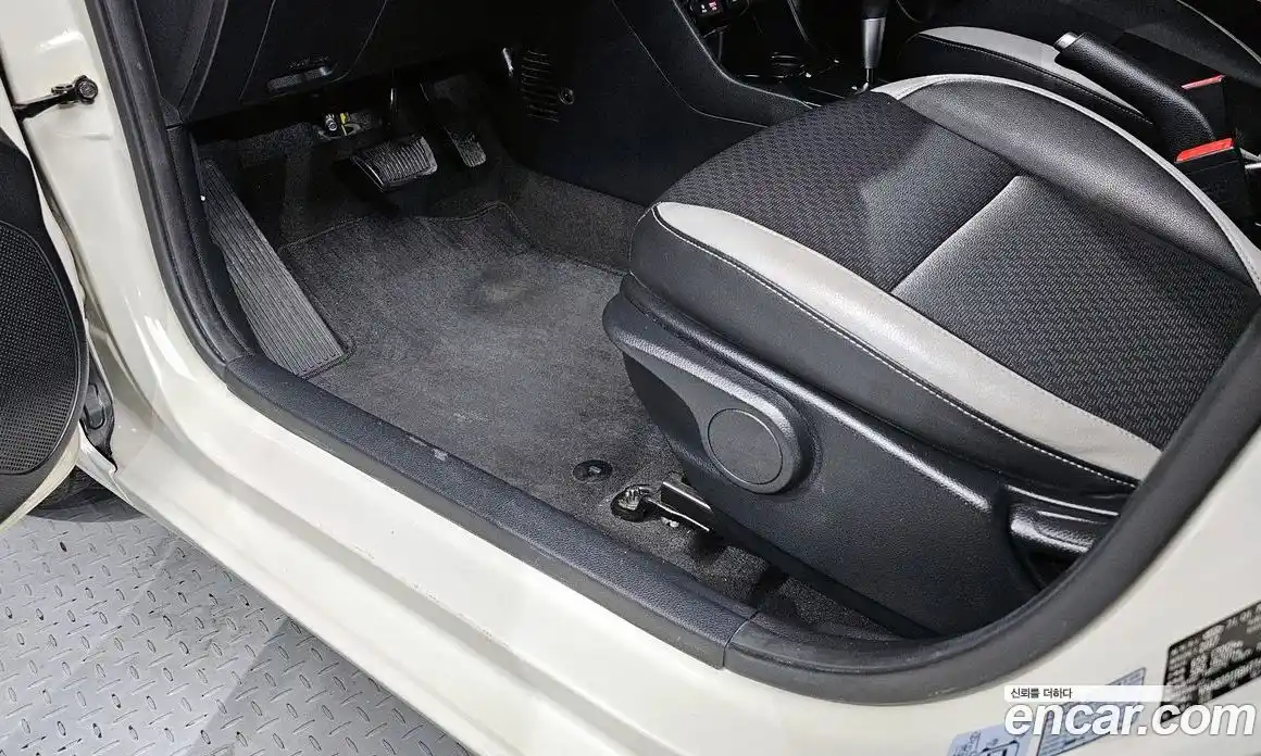 Kia Morning 2017 1.0 Автомат в Москве № 322148, фото 19