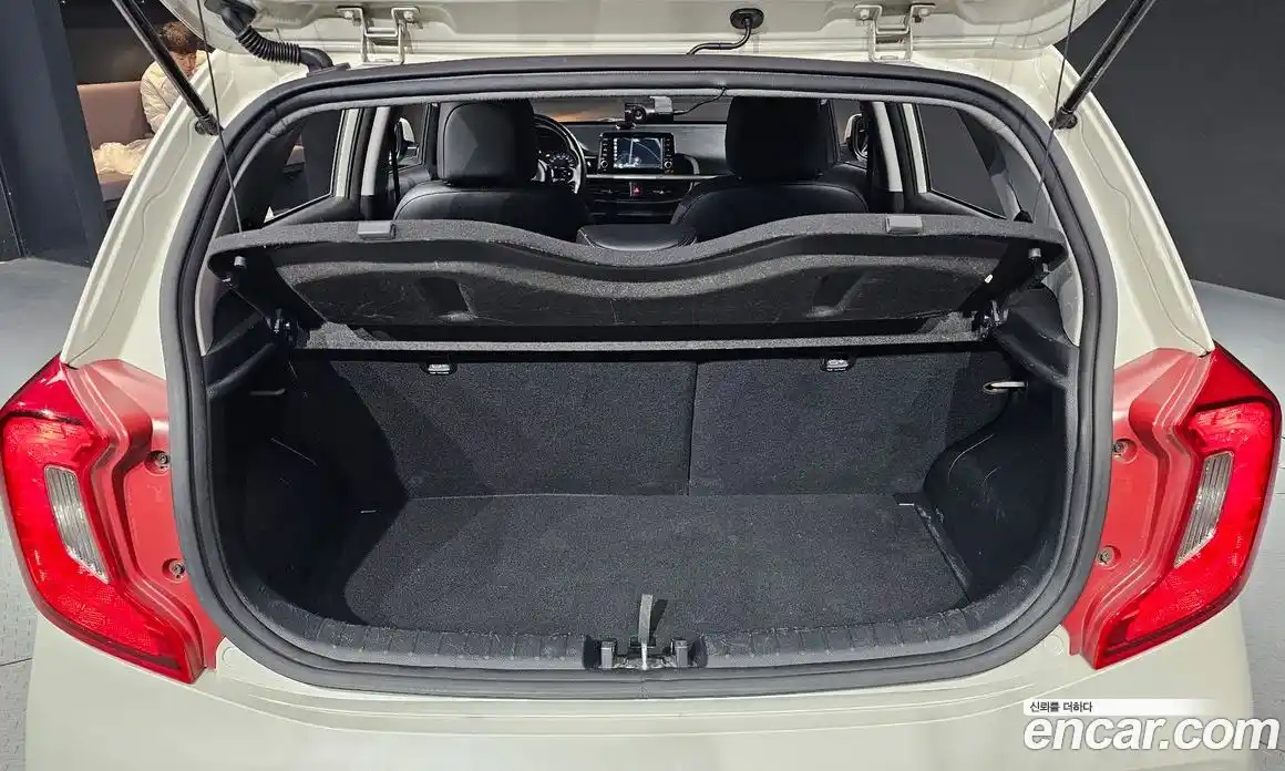 Kia Morning 2017 1.0 Автомат в Москве № 322148, фото 5