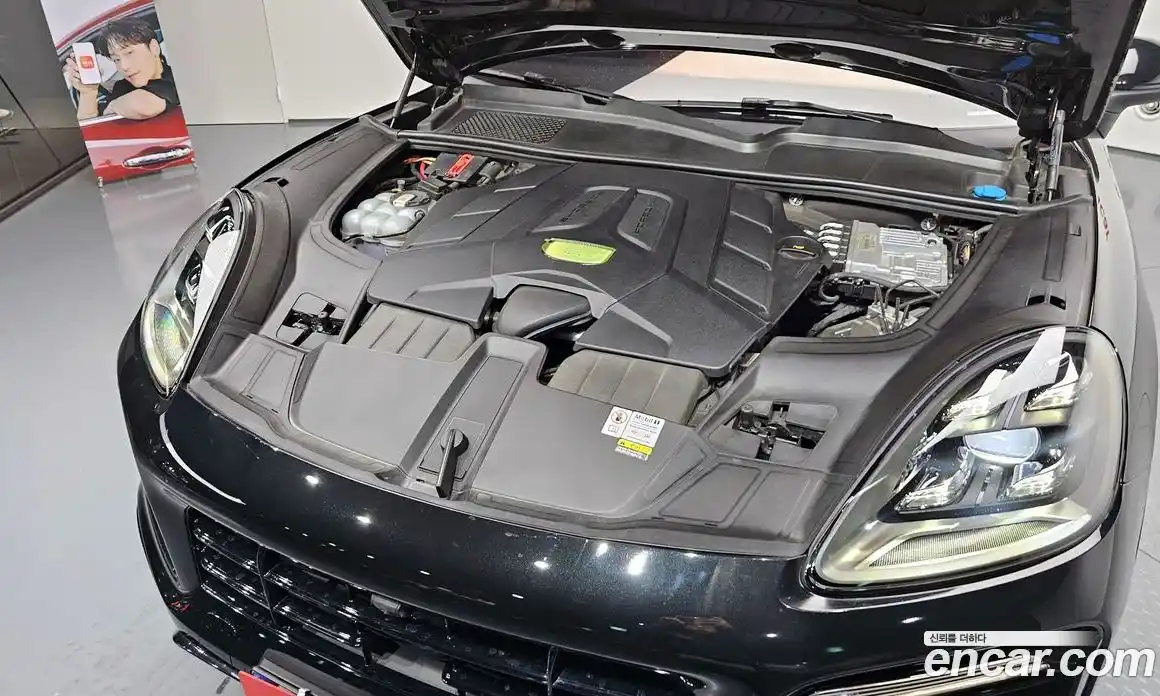 Porsche Cayenne 2023 3.0 Автомат в Москве № 326381, фото 19