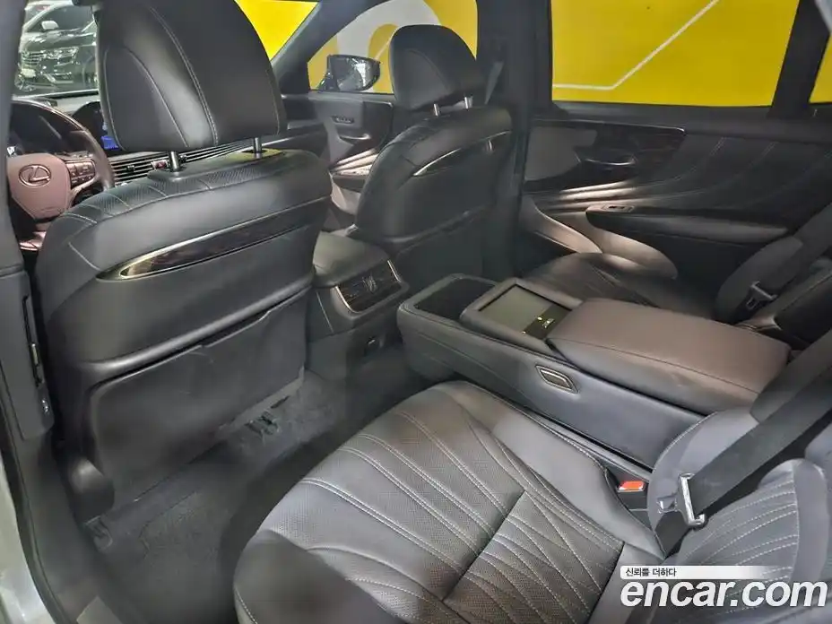 Lexus LS 2022 3.4 Автомат в Москве № 329662, фото 11