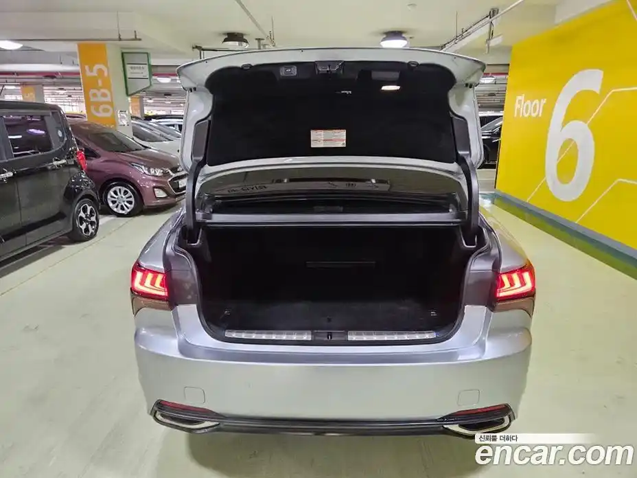 Lexus LS 2022 3.4 Автомат в Москве № 329662, фото 17