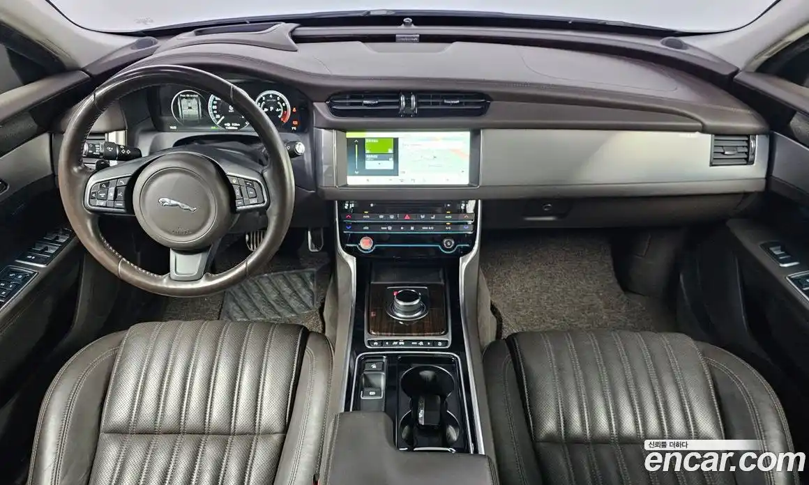 Jaguar XF 2017 2.0 Автомат в Москве № 335836, фото 7