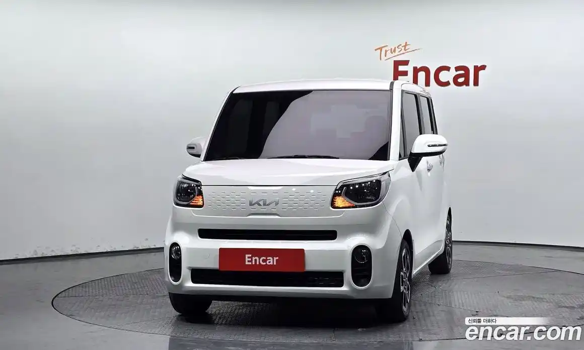 Kia Ray 2022 1.0 Автомат в Москве № 337856, фото 13