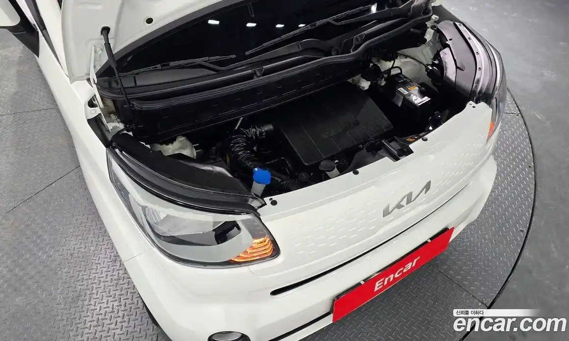 Kia Ray 2022 1.0 Автомат в Москве № 337856, фото 16