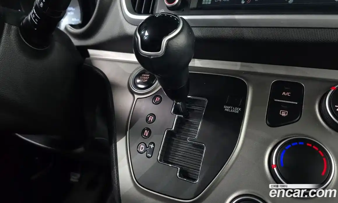 Kia Ray 2022 1.0 Автомат в Москве № 337856, фото 18