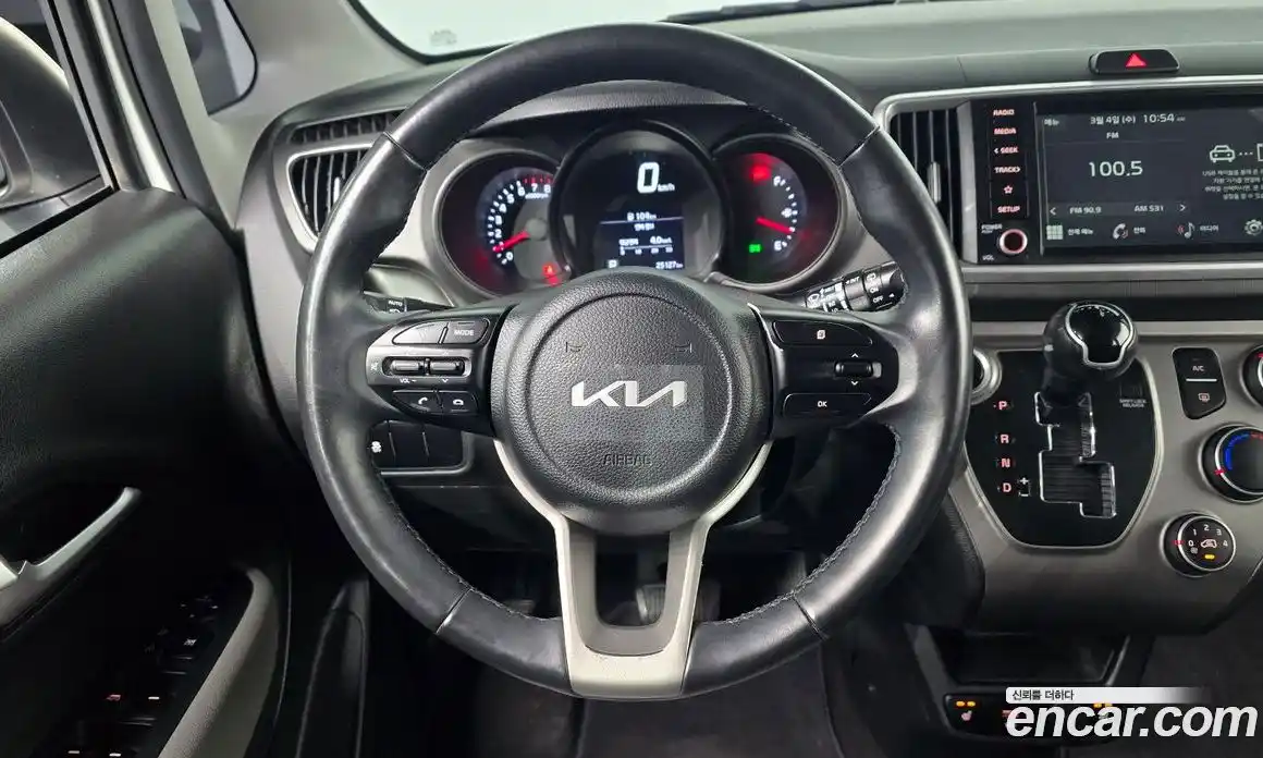 Kia Ray 2022 1.0 Автомат в Москве № 337856, фото 20