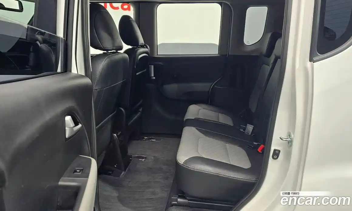 Kia Ray 2022 1.0 Автомат в Москве № 337856, фото 10