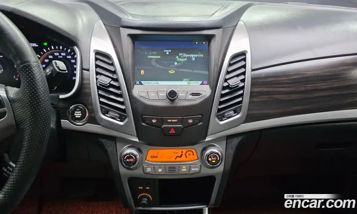 SsangYong Korando 2015 2.0 Автомат в Москве № 33831, фото 15