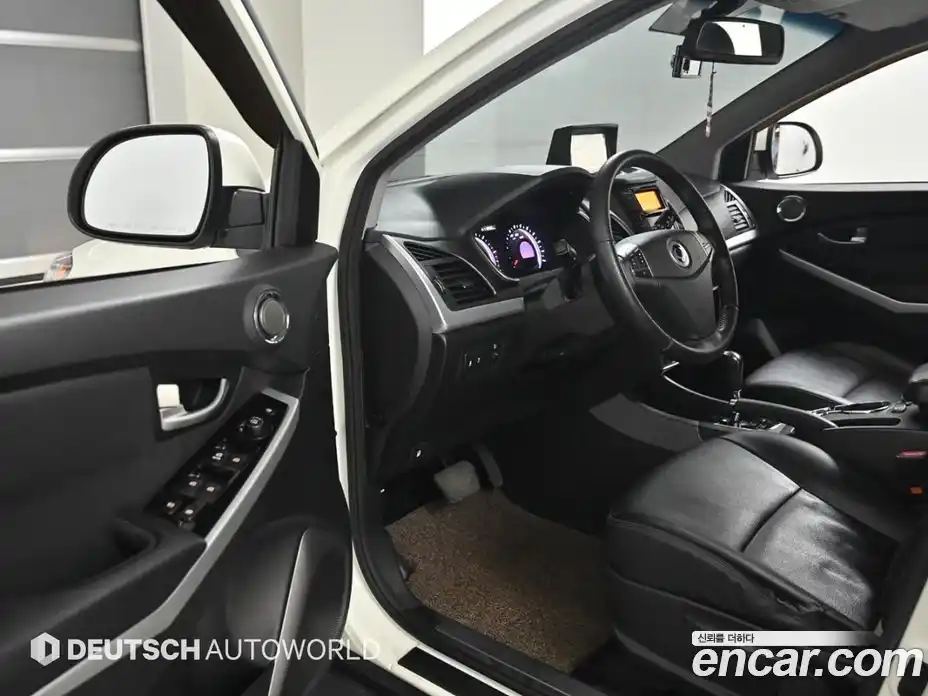 SsangYong Korando 2015 2.0 Автомат в Москве № 34091, фото 11