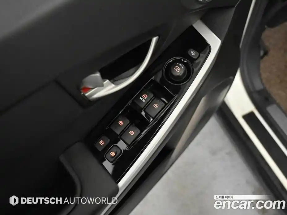 SsangYong Korando 2015 2.0 Автомат в Москве № 34091, фото 16