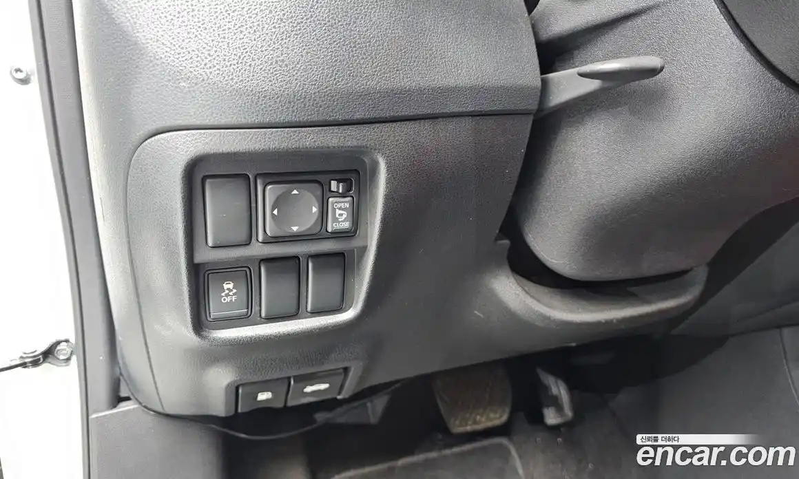 Nissan Juke 2014 1.6 Автомат в Москве № 344513, фото 18