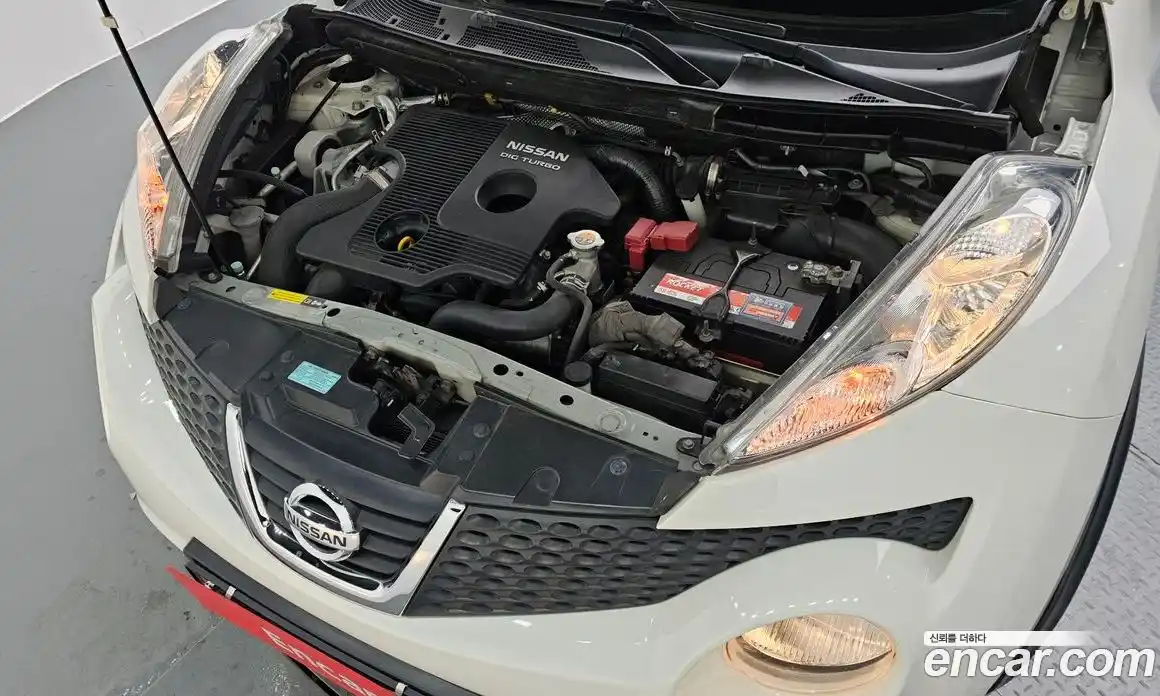 Nissan Juke 2014 1.6 Автомат в Москве № 344513, фото 6