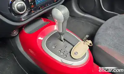 Nissan Juke 2014 1.6 Автомат в Москве № 344513, миниатюра 9