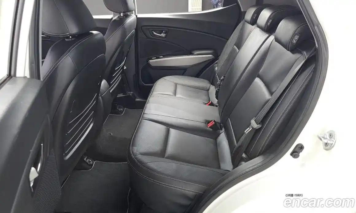 SsangYong TIBOLI 2016 1.6 Автомат в Москве № 34969, фото 9