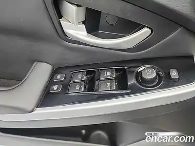 SsangYong Korando 2016 2.2 Автомат в Москве № 35186, миниатюра 8