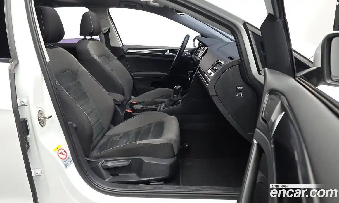 Volkswagen Golf 2015 2.0 Автомат в Москве № 358165, фото 11