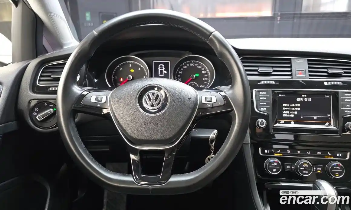 Volkswagen Golf 2015 2.0 Автомат в Москве № 358165, фото 13