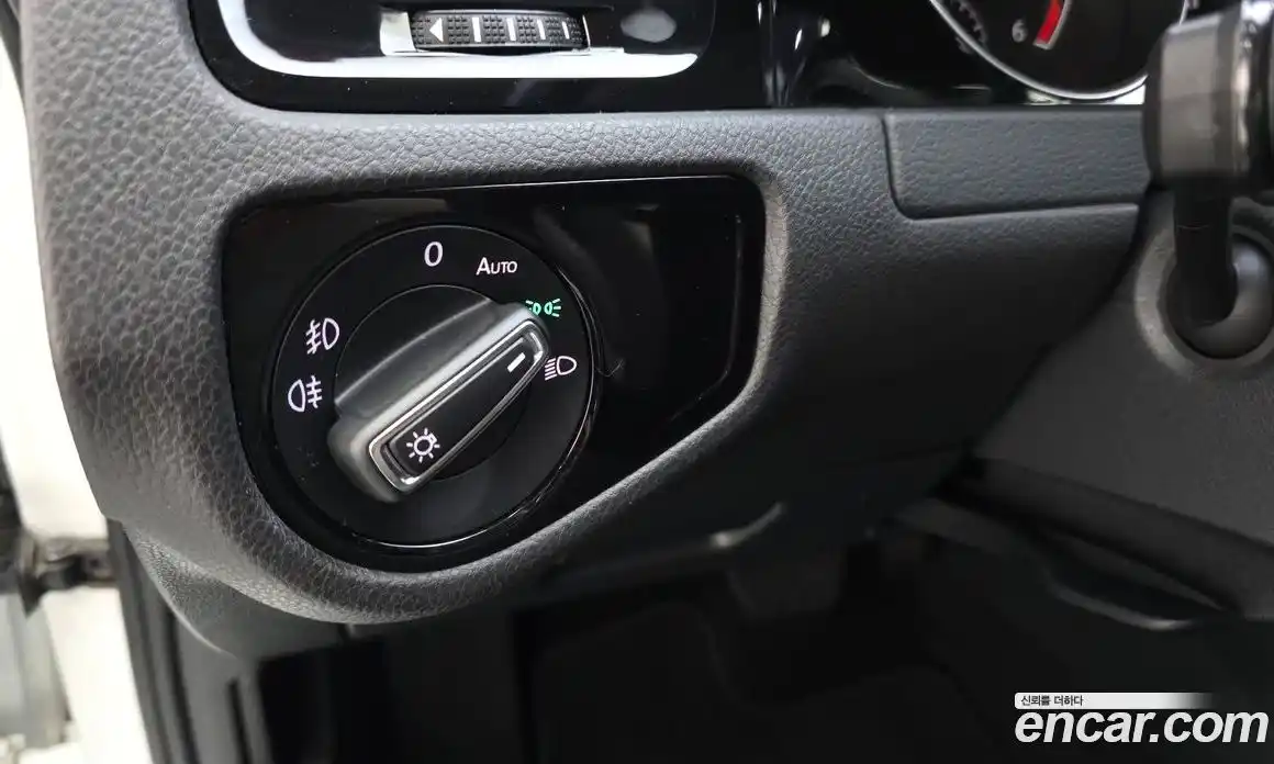 Volkswagen Golf 2015 2.0 Автомат в Москве № 358165, фото 17