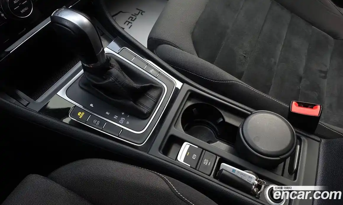 Volkswagen Golf 2015 2.0 Автомат в Москве № 358165, фото 9