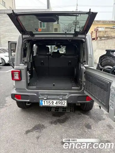 Jeep Wrangler 2022 2.0 Автомат в Москве № 359445, миниатюра 12