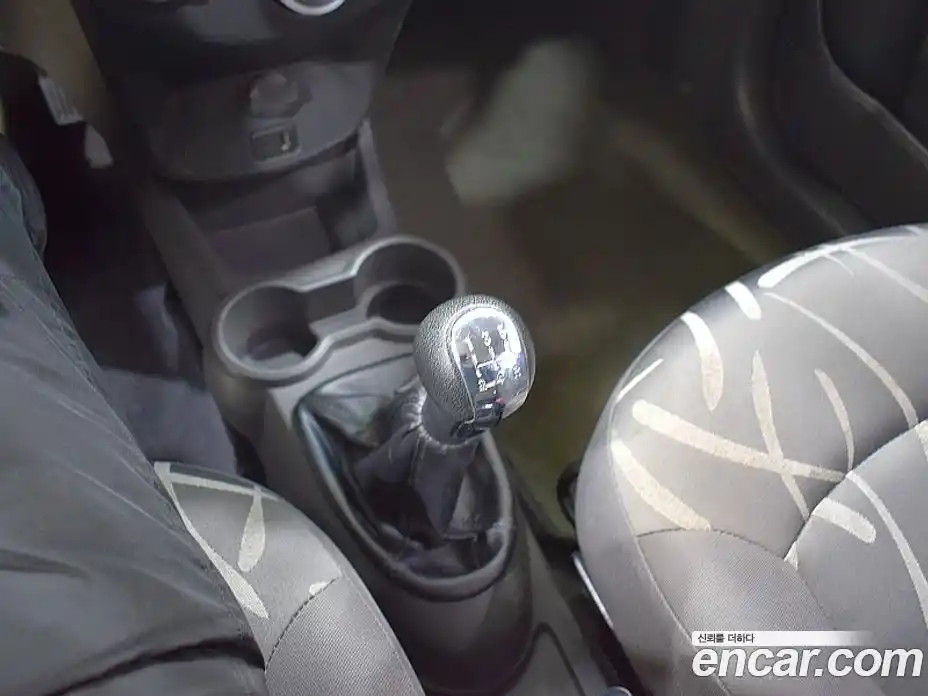 Chevrolet Spark 2014 1.0 Механическая в Москве № 36737, фото 12