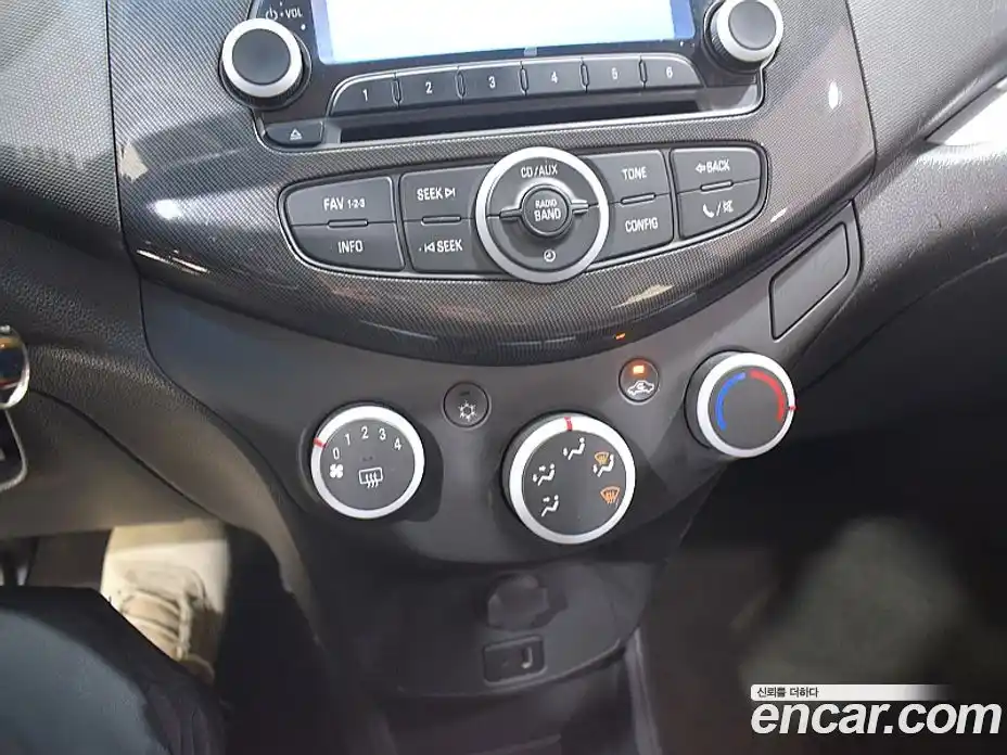 Chevrolet Spark 2014 1.0 Механическая в Москве № 36737, фото 16