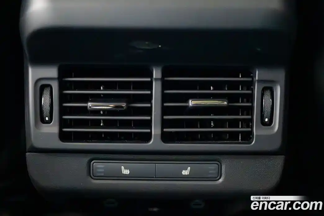 Land Rover Range-Rover Evoque 2024 2.0 Автомат в Москве № 375142, фото 14