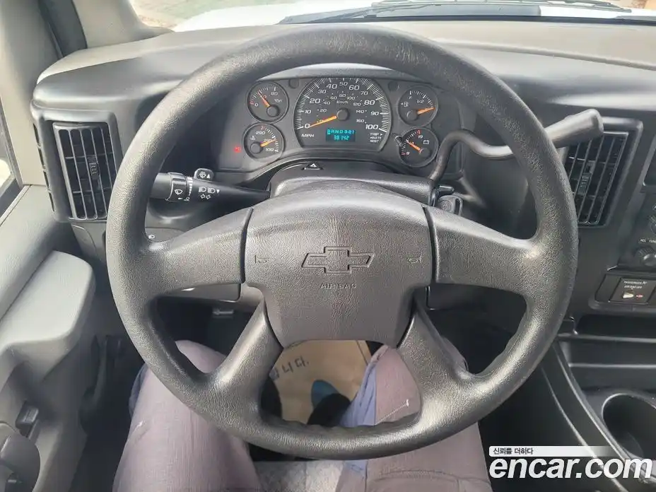 Chevrolet Express Van 2005 6.0 Автомат в Москве № 375167, фото 11