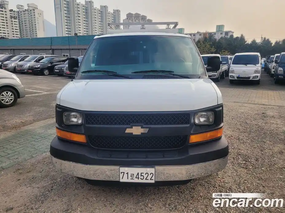 Chevrolet Express Van 2005 6.0 Автомат в Москве № 375167, фото 3