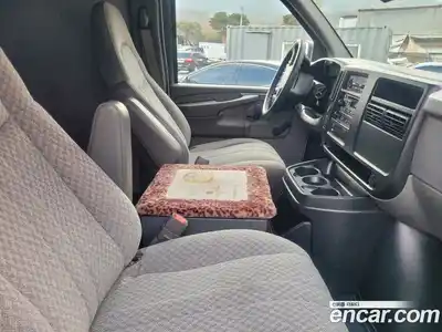 Chevrolet Express Van 2005 6.0 Автомат в Москве № 375167, миниатюра 10