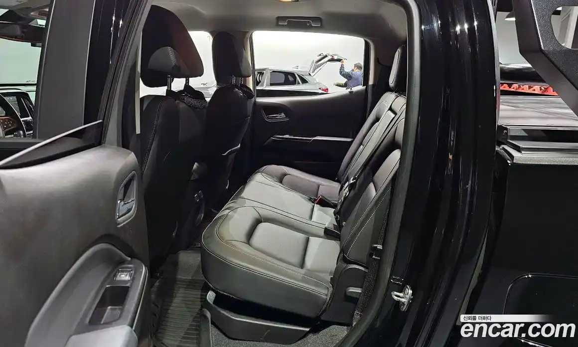 Chevrolet Colorado 2021 3.6 Автомат в Москве № 37616, фото 20