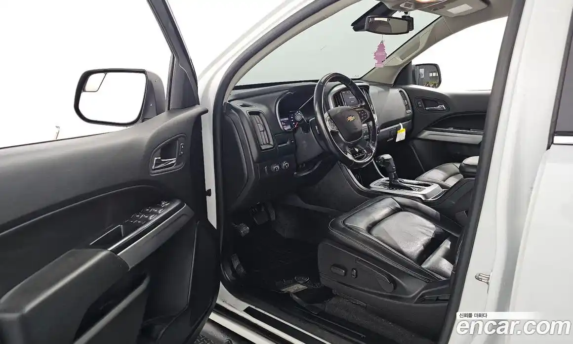 Chevrolet Colorado 2020 3.6 Автомат в Москве № 37844, фото 10