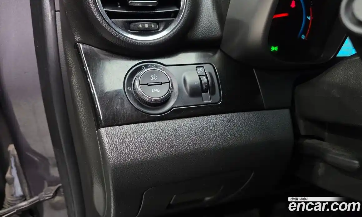 Chevrolet Orlando 2013 2.0 Автомат в Москве № 37996, фото 11