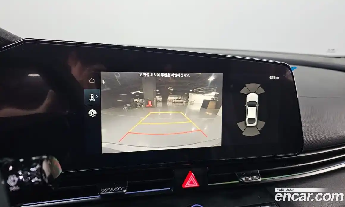 Hyundai Avante 2023 2.0 Механическая в Москве № 381656, фото 15