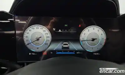 Hyundai Avante 2023 2.0 Механическая в Москве № 381656, миниатюра 8