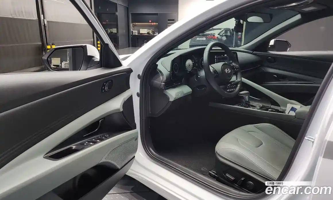 Hyundai Avante 2024 1.6 Автомат в Москве № 3859, фото 13