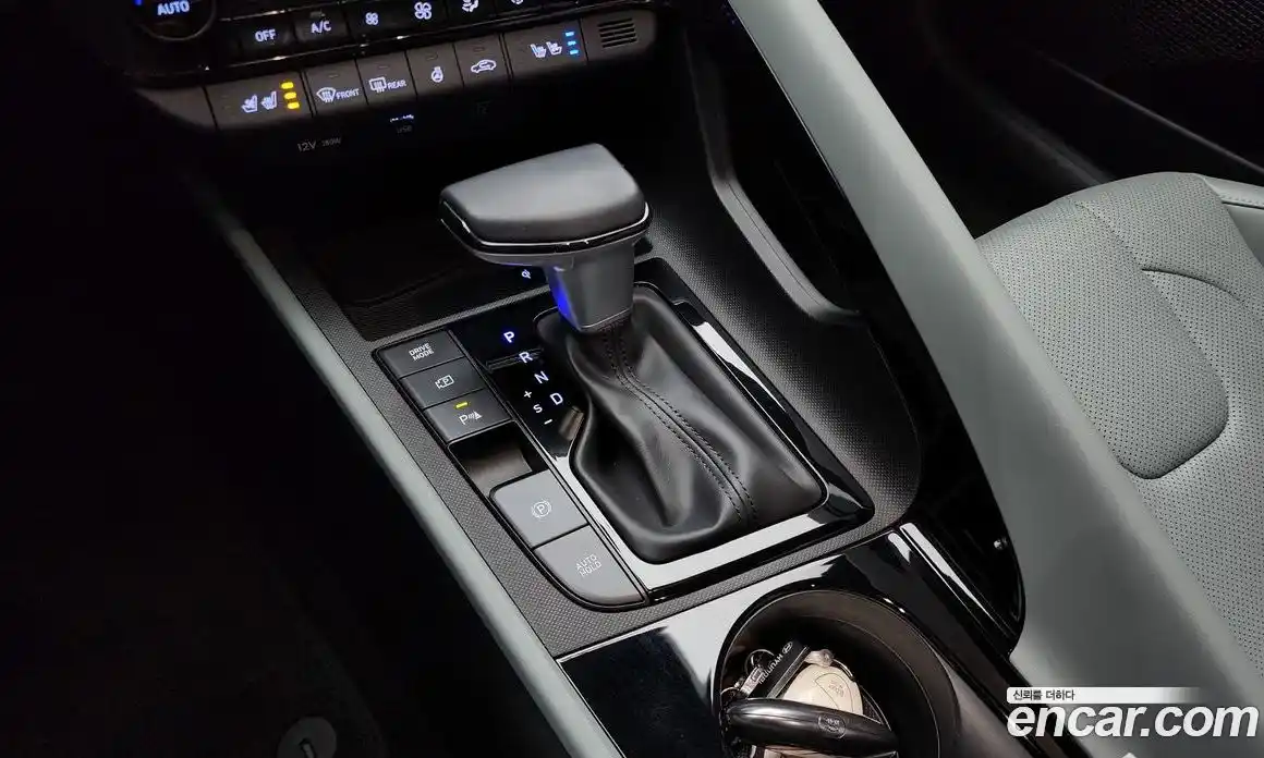 Hyundai Avante 2024 1.6 Автомат в Москве № 3859, фото 6