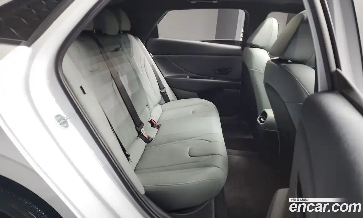 Hyundai Avante 2024 1.6 Автомат в Москве № 3859, фото 9