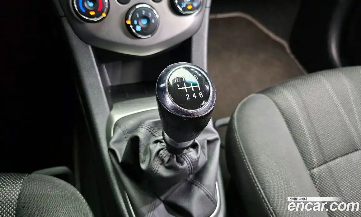 Chevrolet Aveo 2015 1.4 Механическая в Москве № 39676, фото 9