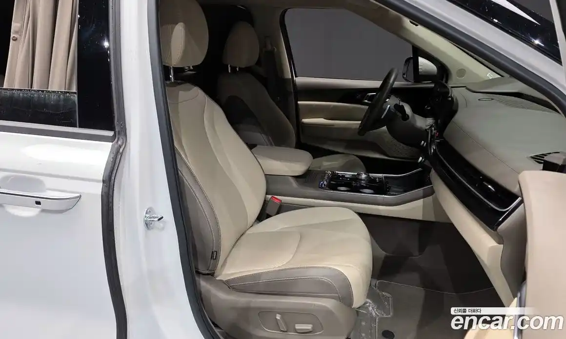 Kia Canival 2024 3.5 Автомат в Москве № 401904, фото 11