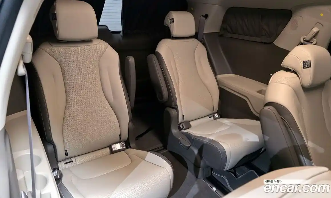 Kia Canival 2024 3.5 Автомат в Москве № 401904, фото 13