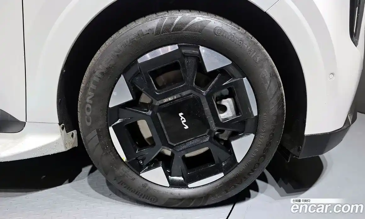 Kia Canival 2024 3.5 Автомат в Москве № 401904, фото 5