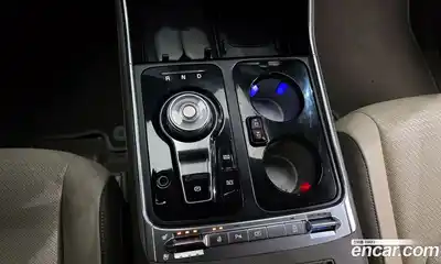 Kia Canival 2024 3.5 Автомат в Москве № 401904, миниатюра 9