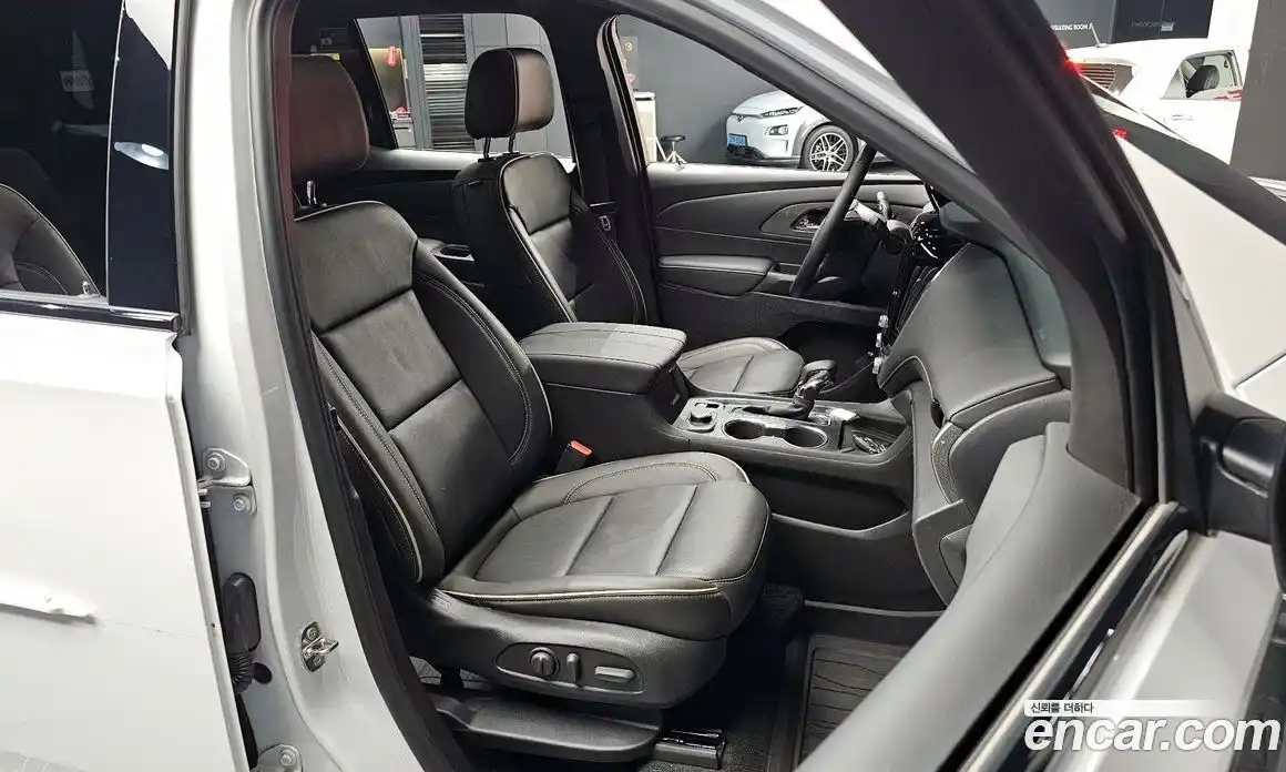 Chevrolet Traverse 2023 3.6 Автомат в Москве № 41023, фото 9