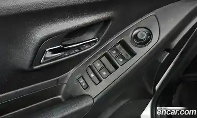 Chevrolet Trax 2015 1.4 Автомат в Москве № 41121, миниатюра 11